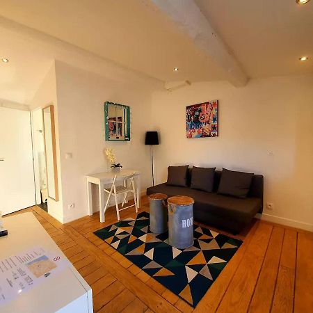 Freshly Tastefully Renovated Apartments In Heart Of Old Antibes Bagian luar foto
