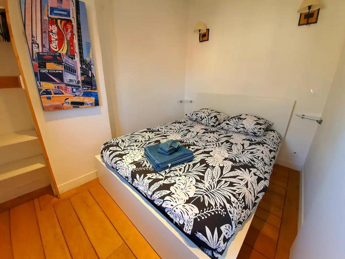 Freshly Tastefully Renovated Apartments In Heart Of Old Antibes Bagian luar foto